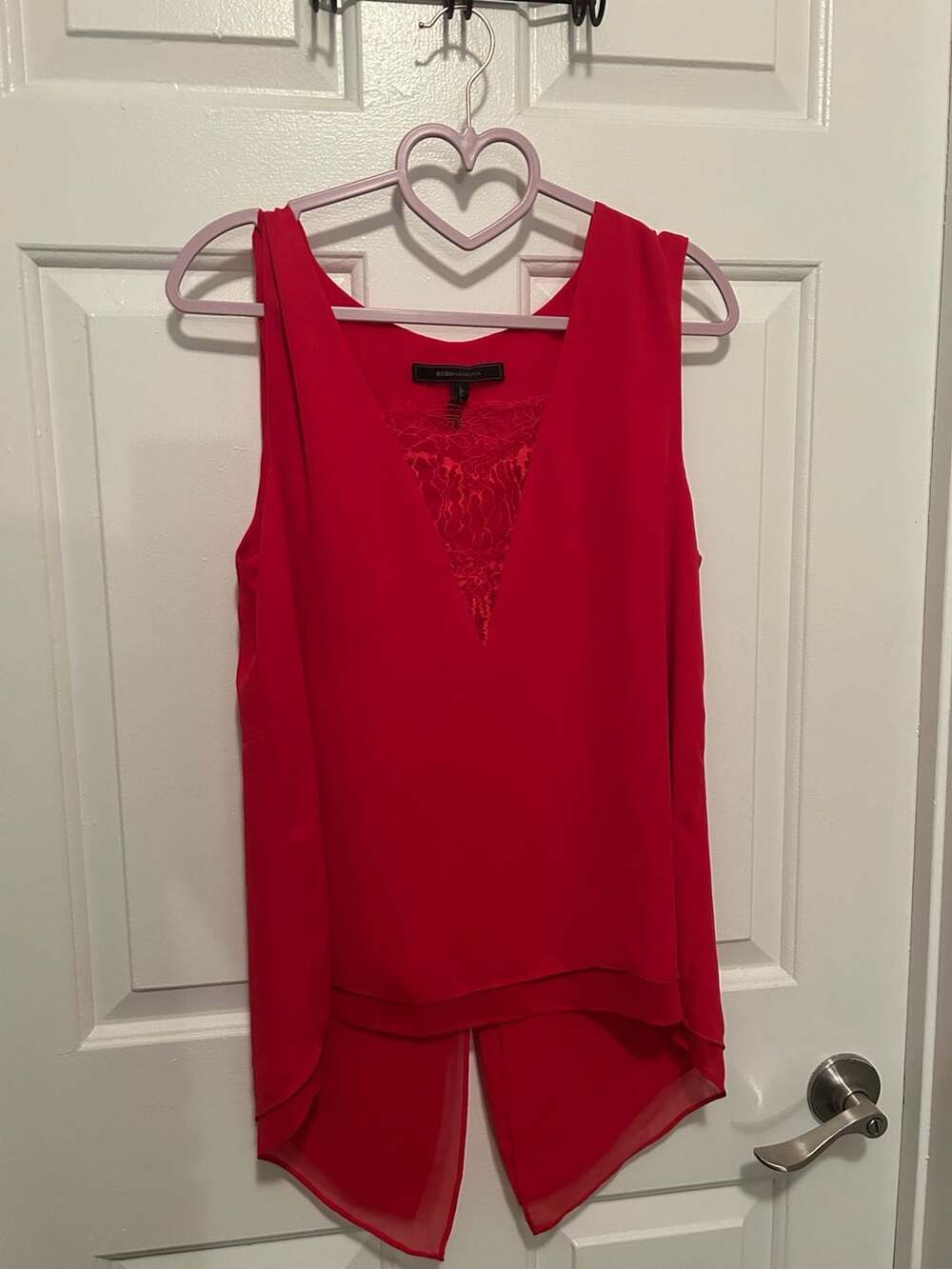 BCBGMAXAZRIA Mishelle Red Sleeveless Lace-Insert High-Low Blouse